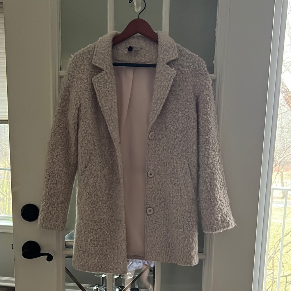 Divided Cream Teddy Jacket with Fuzzy Texture and Blazer Style